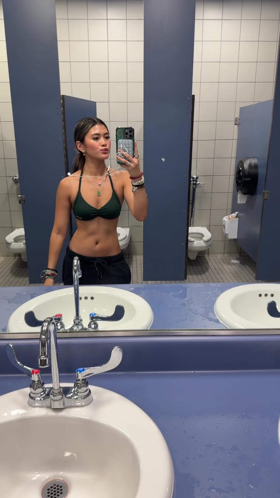 @annabellaa