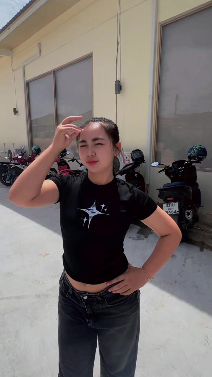 @พลอยไง🇹🇭🇲🇲(6.7M)