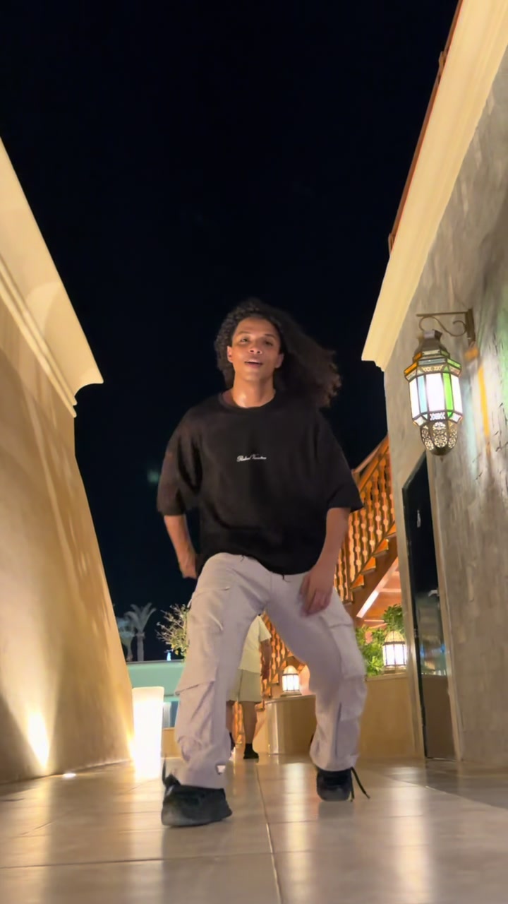 @W I L L I A M C A S T R O