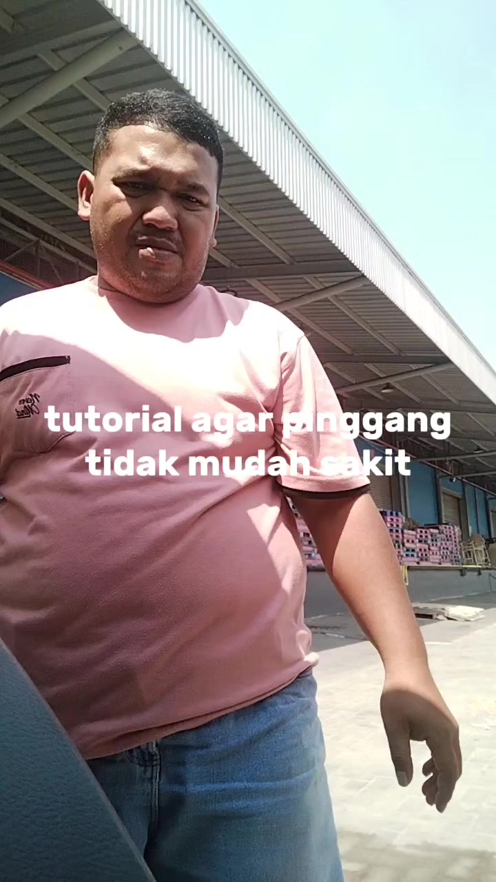 @Musafir Lantai Hitam