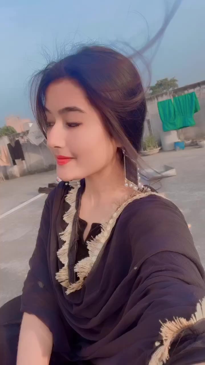 @zainab khan