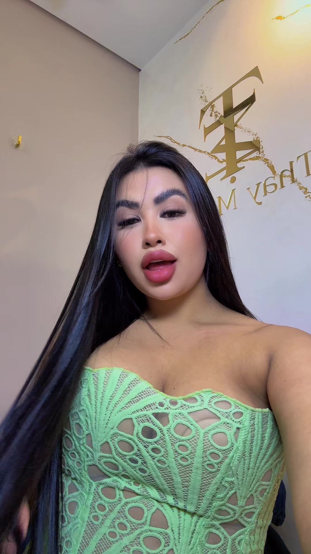 @thaiiiiisousaa