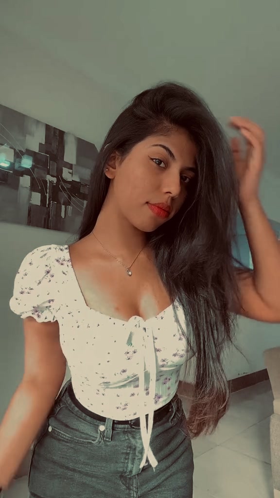 @N I K K I-නිකී🦋🇱🇰🇶🇦