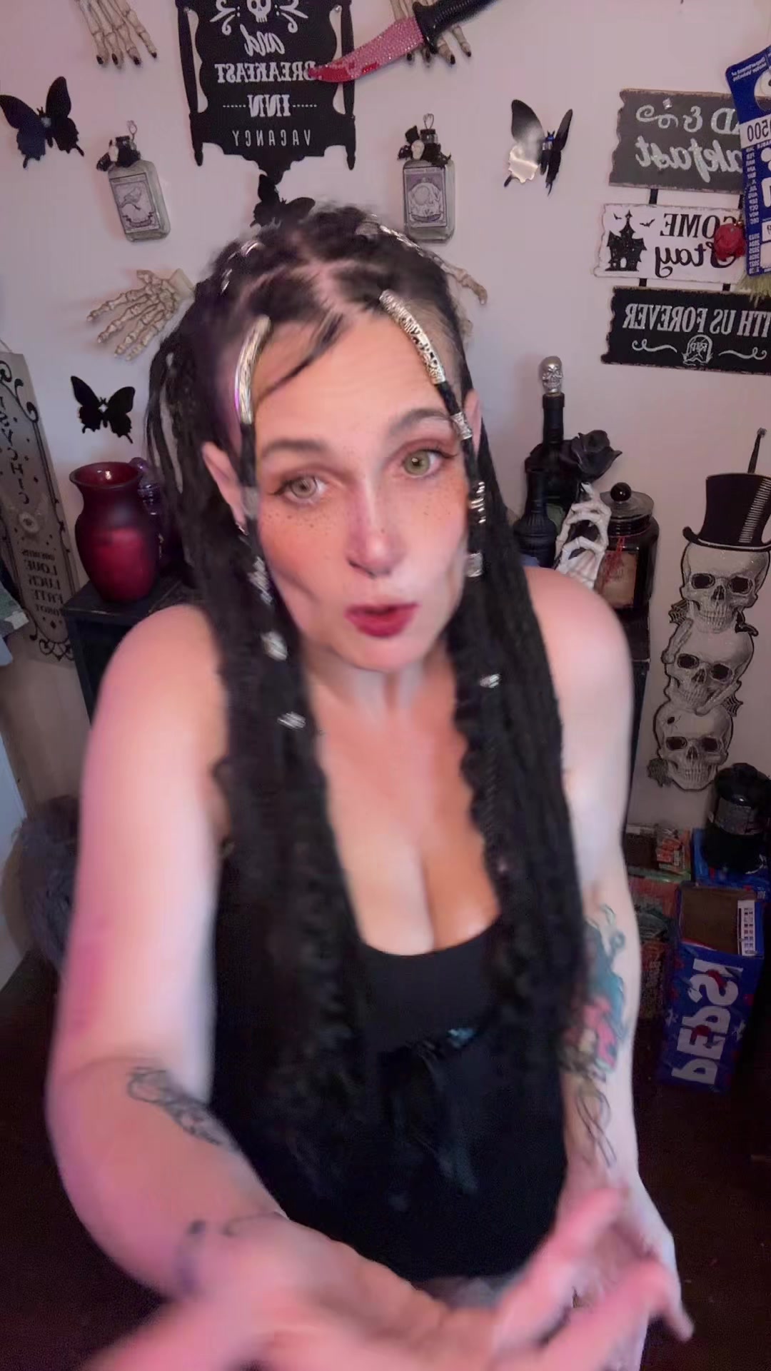 @crazyscorpiochix80