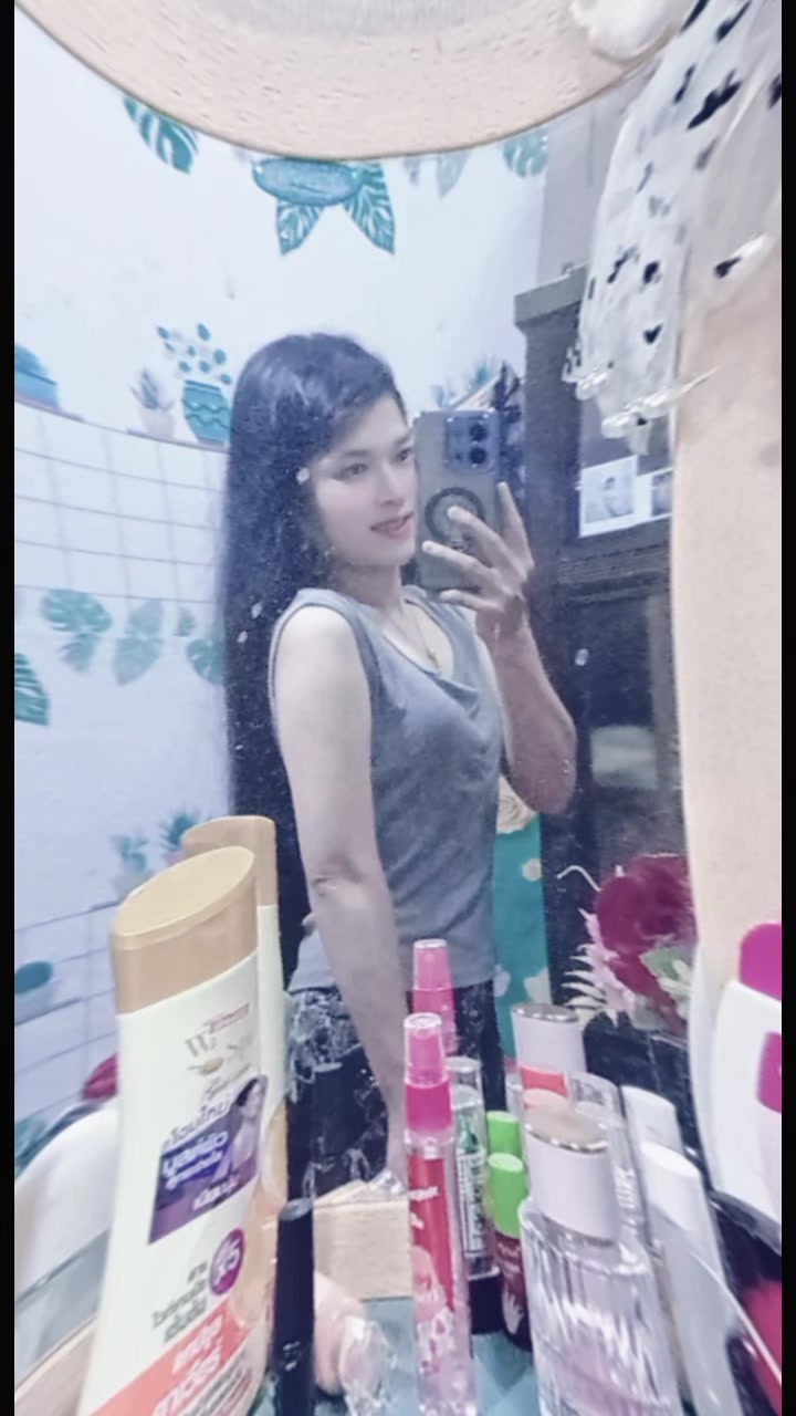 @မောင်ဝင်းထွန်းရဲ့မိန်းမိန်း🫶