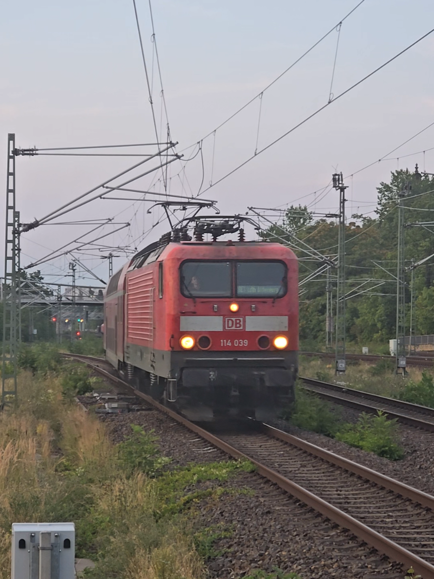 @TrainspotterMarcello ๐ฉ๐ช๐ธ