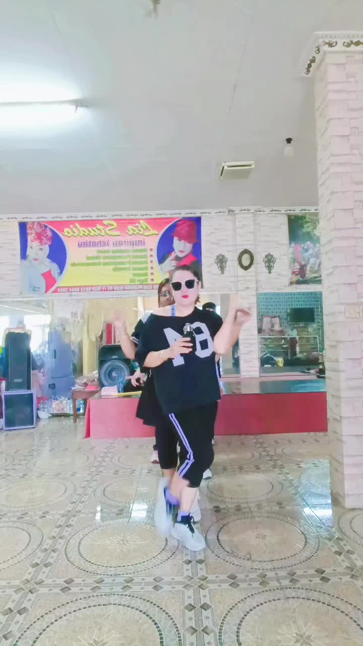 @MAMI_LIA_STUDIO