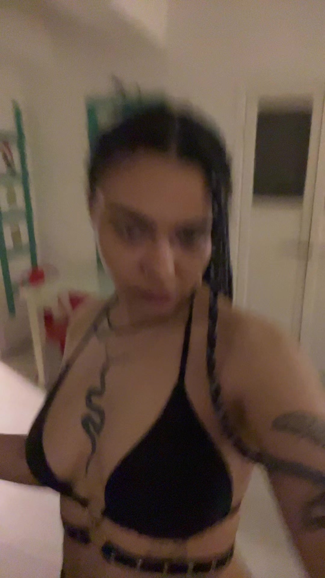 @Tessinio