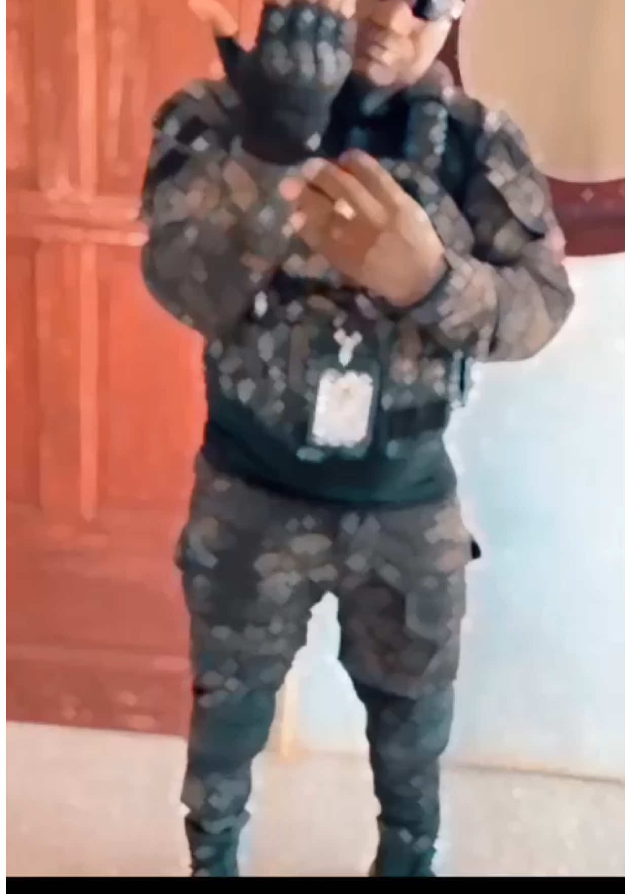 @P&egrave;se 5 segond