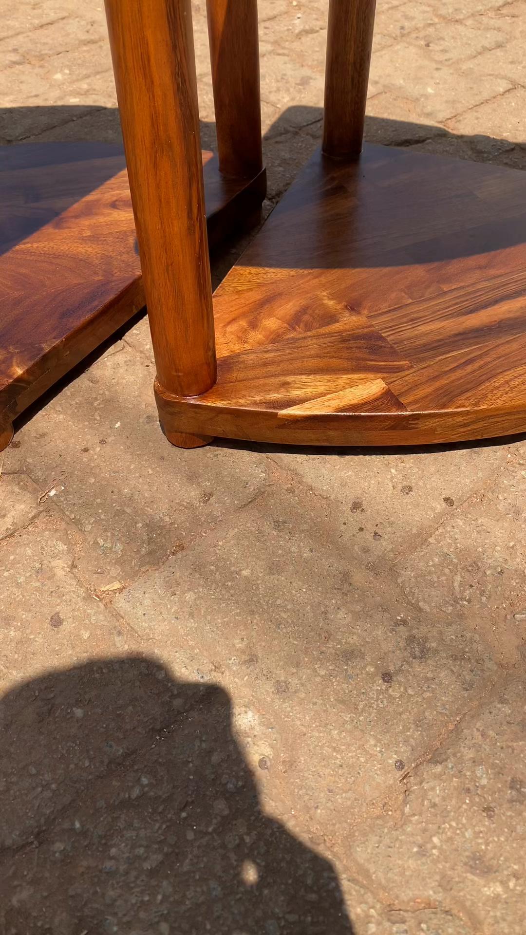 @modernfurniture. ๐จ๐บ๐ฌ256