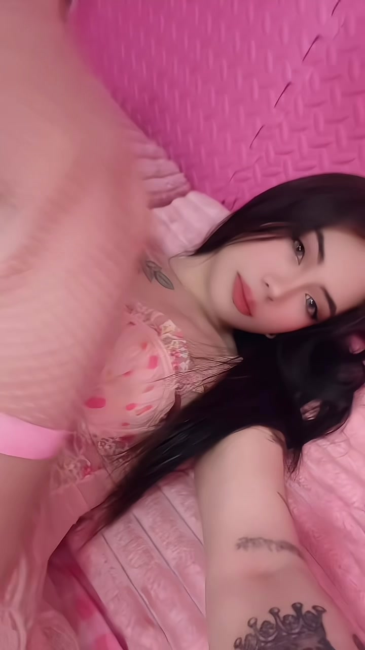 @strwberry🍓