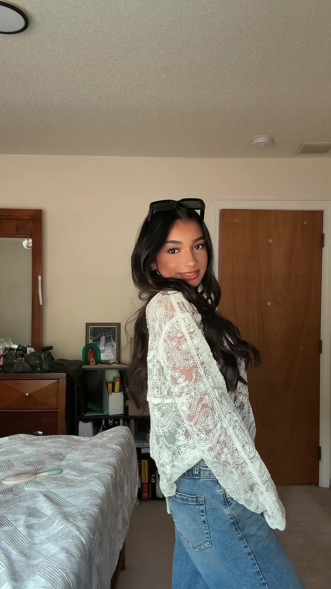 @Aari
