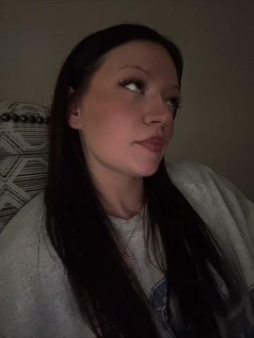@haleyydmm