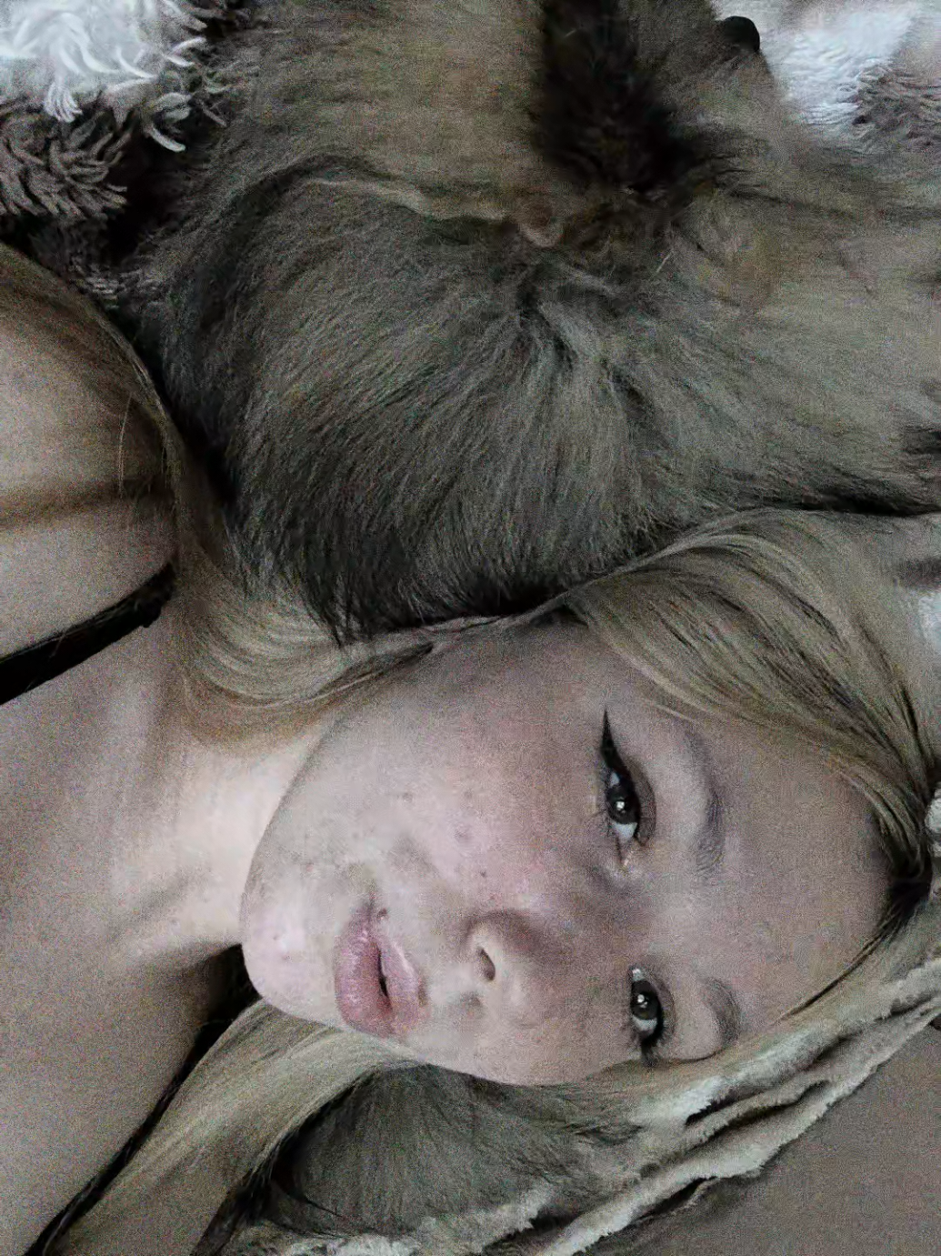 @Дина