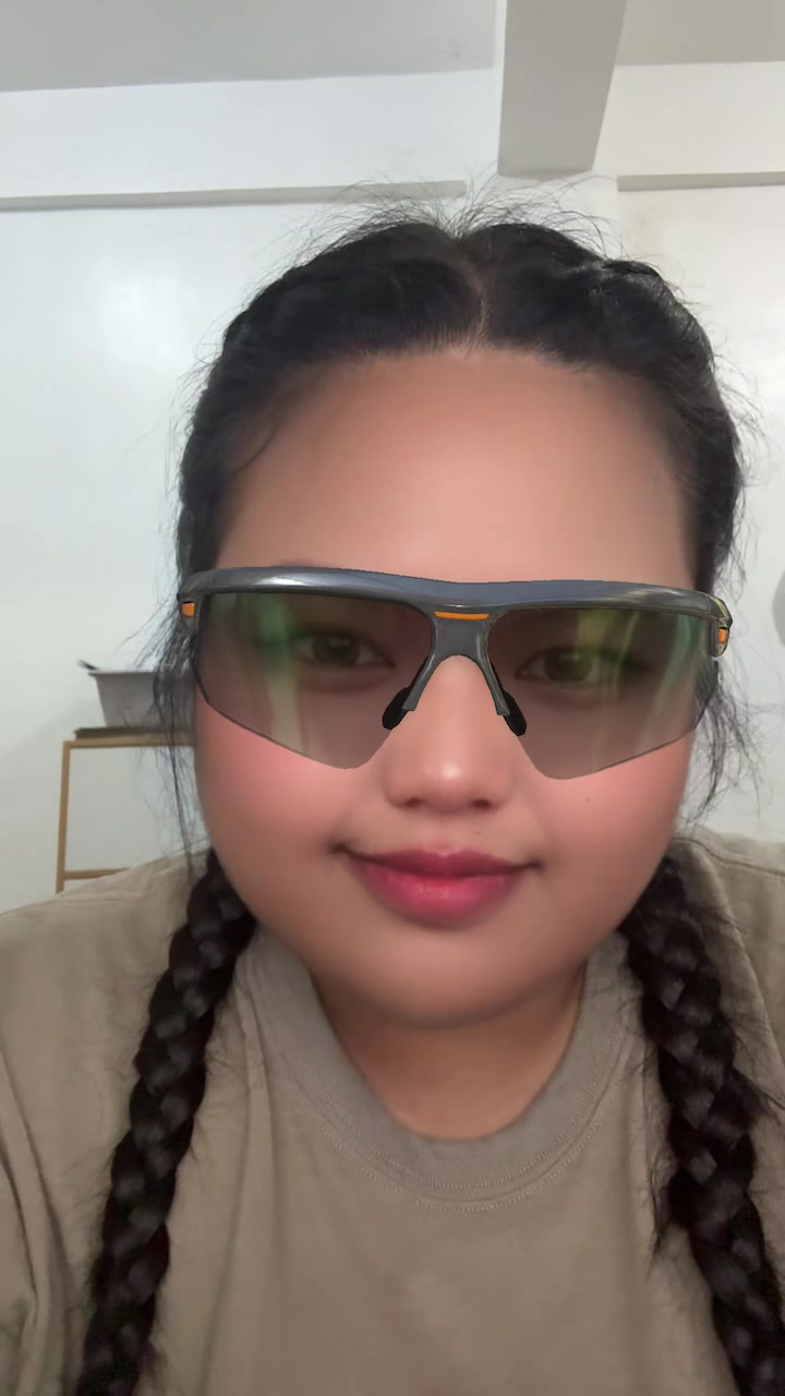 @E L L A I N E
