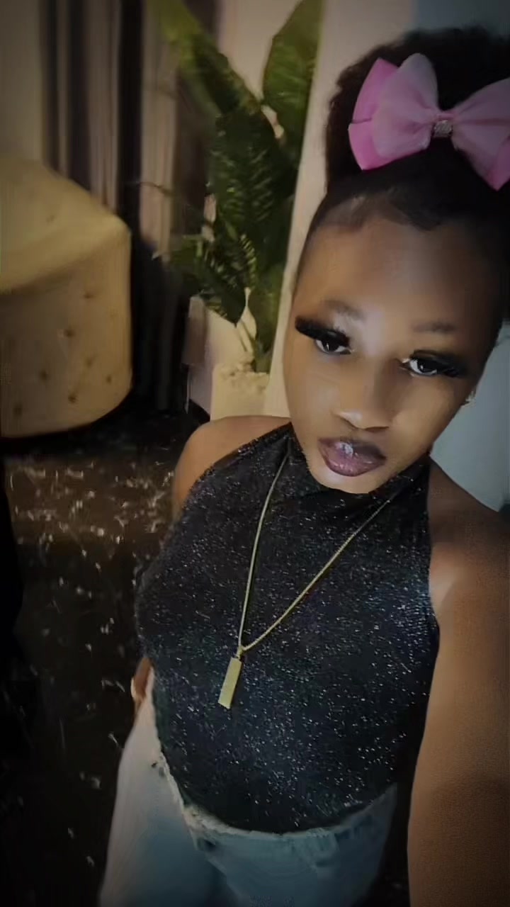 @Sexy cherry 🍒