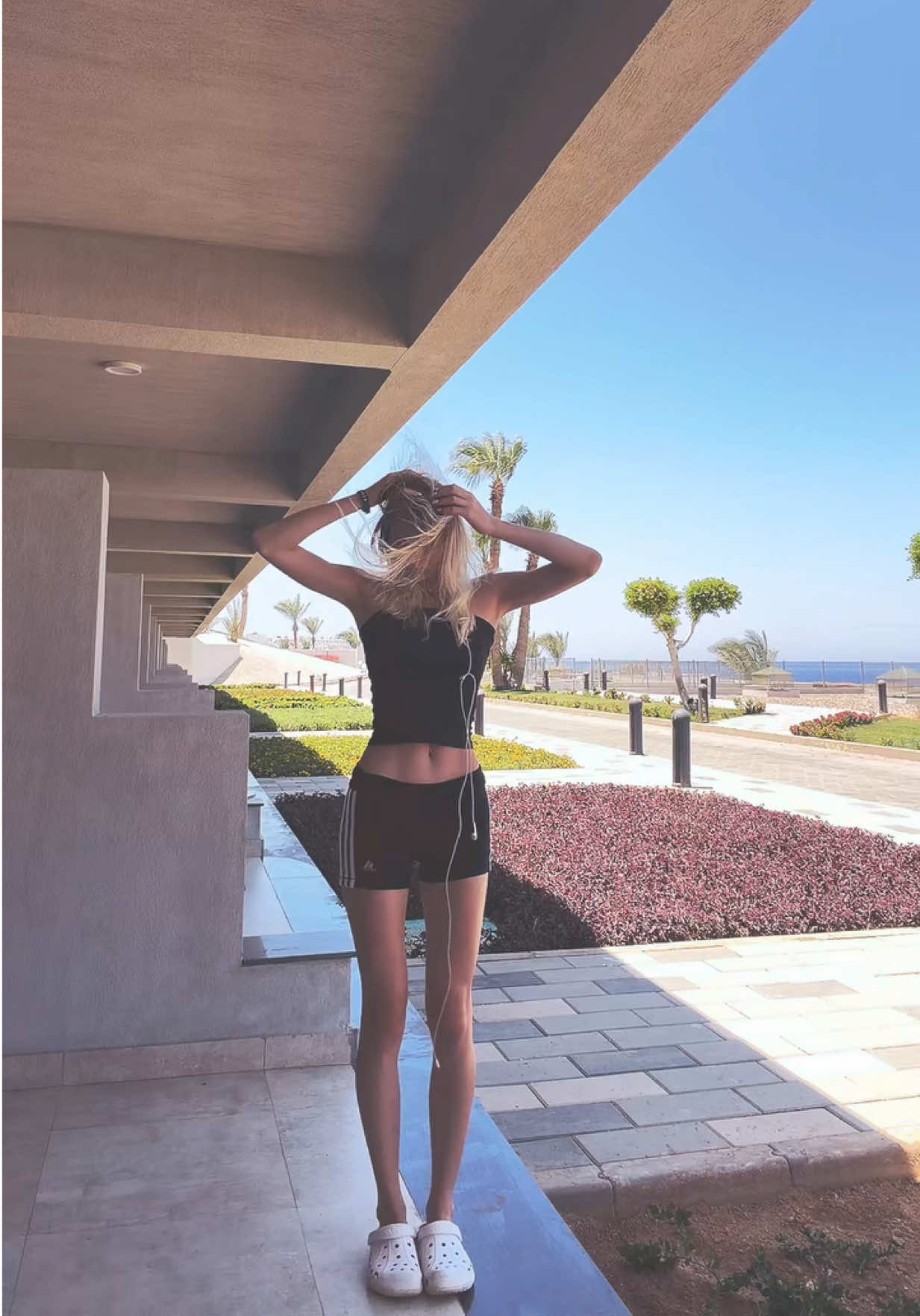 @novánasツ