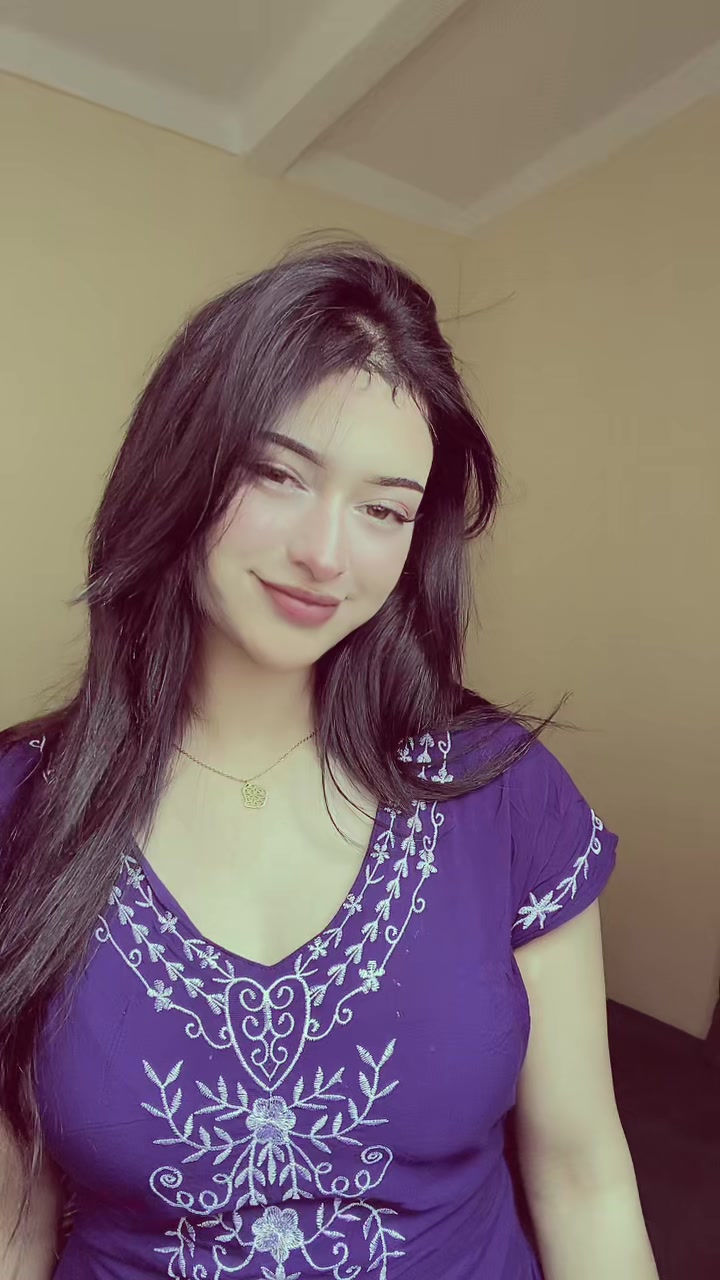 @FARAH ๐ฉท๐ฆข