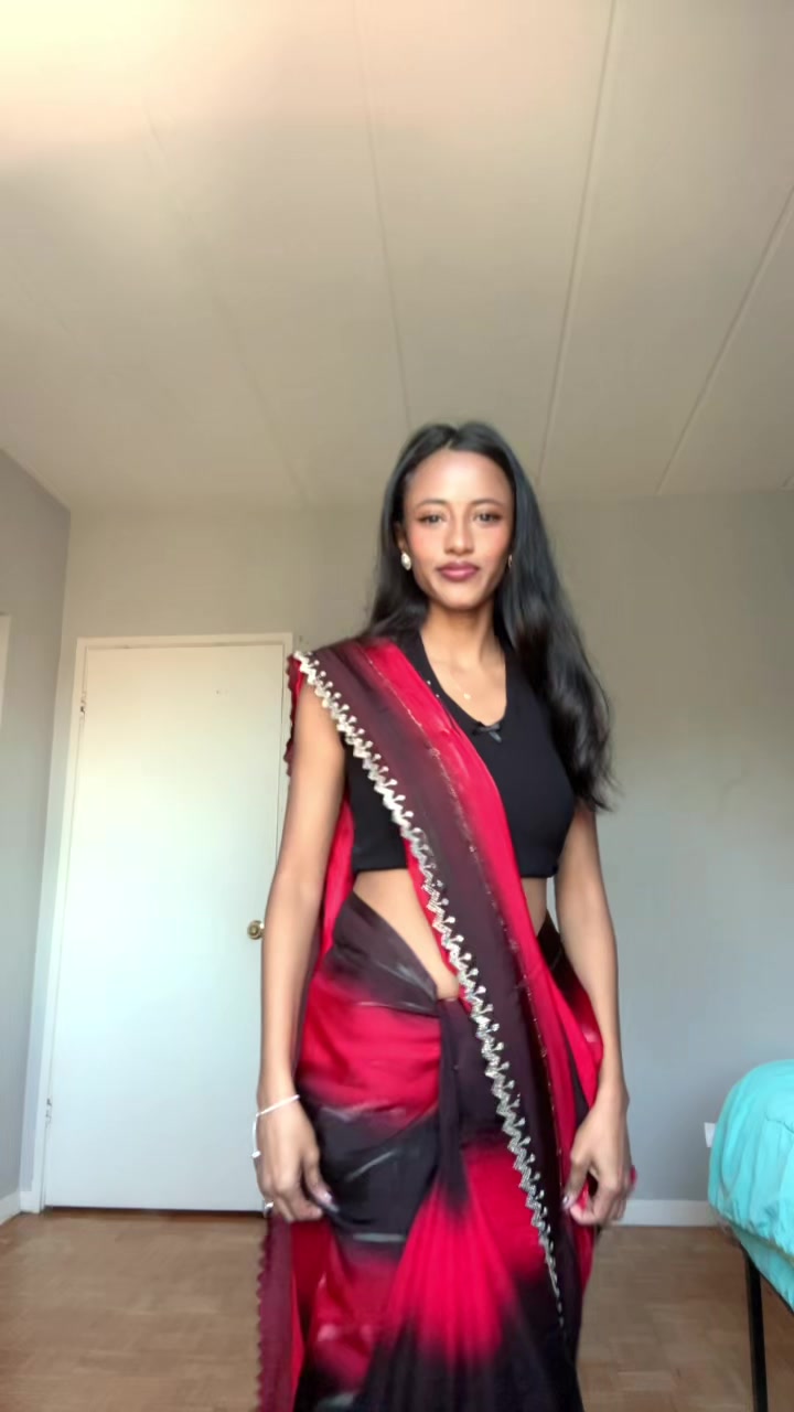 @San Dhya🥰