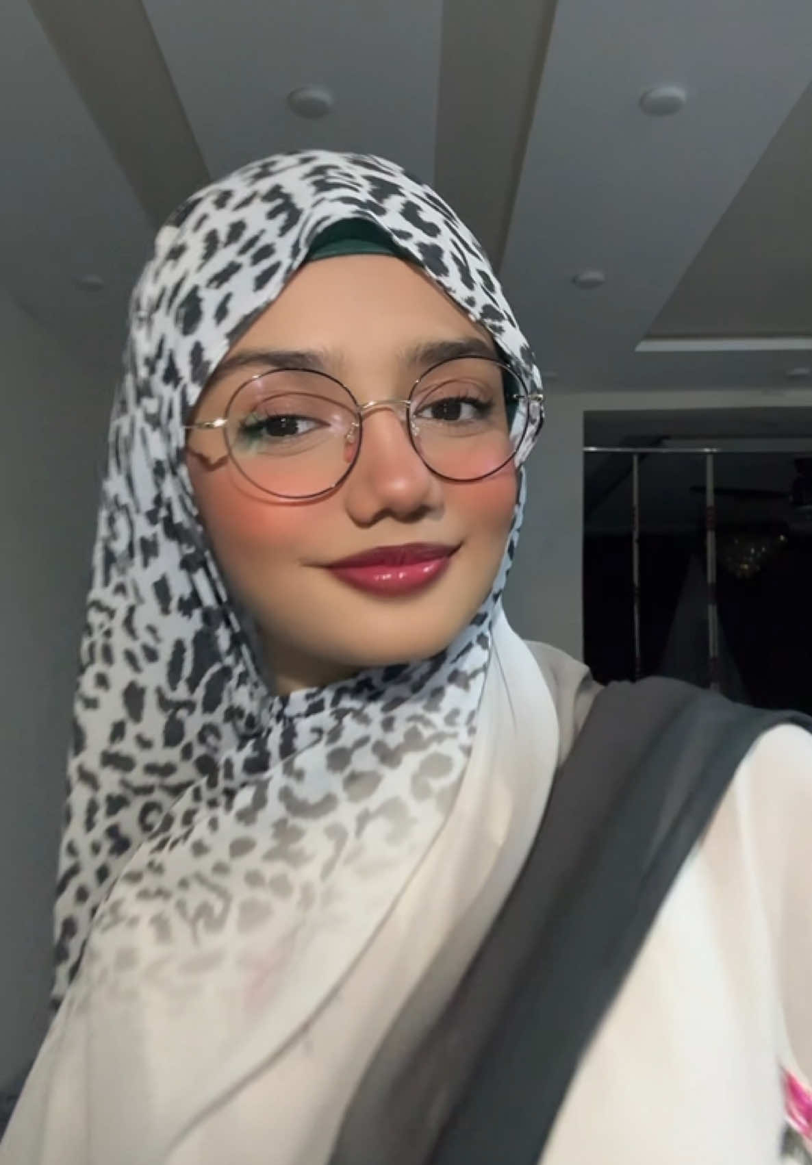 @Zahra Nadeem