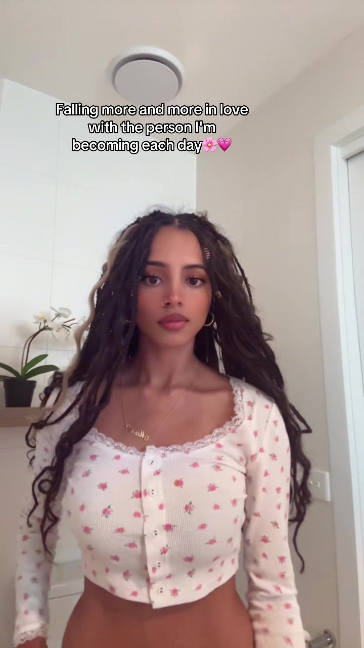 @Lifewithmanu🦚✨❤️