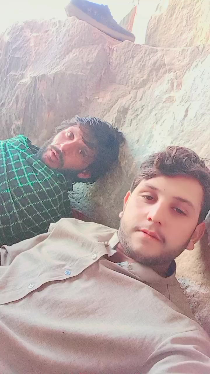 @Hussain Ahmad 923