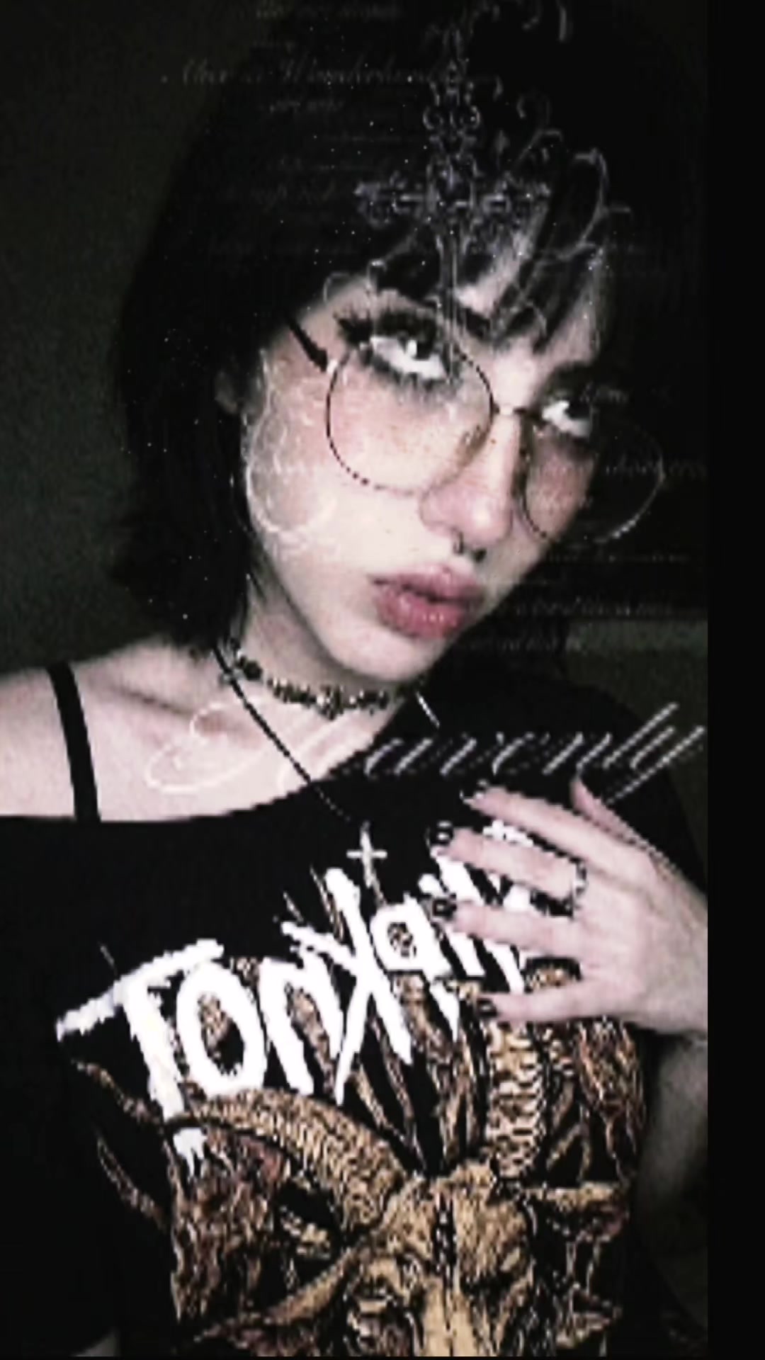 @Valenaery