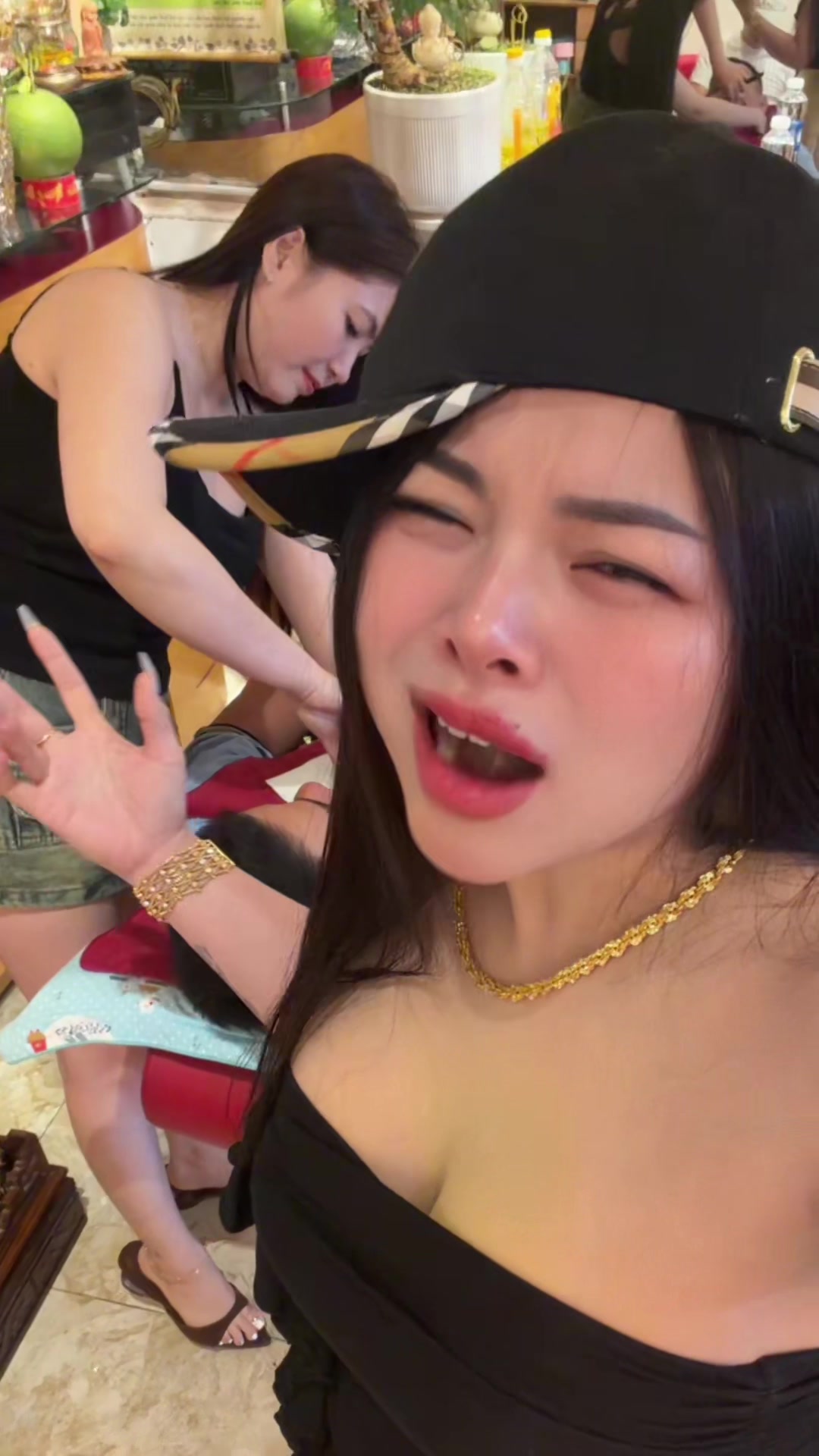 @HỚT TÓC NAM THẢO NGUYÊN Q4