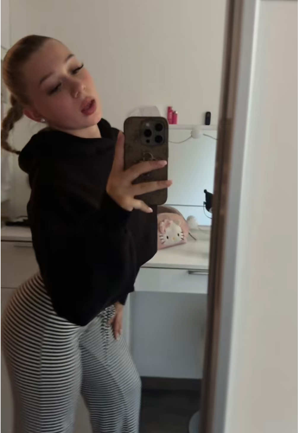 @𝐥𝐞𝐧𝐨𝐫