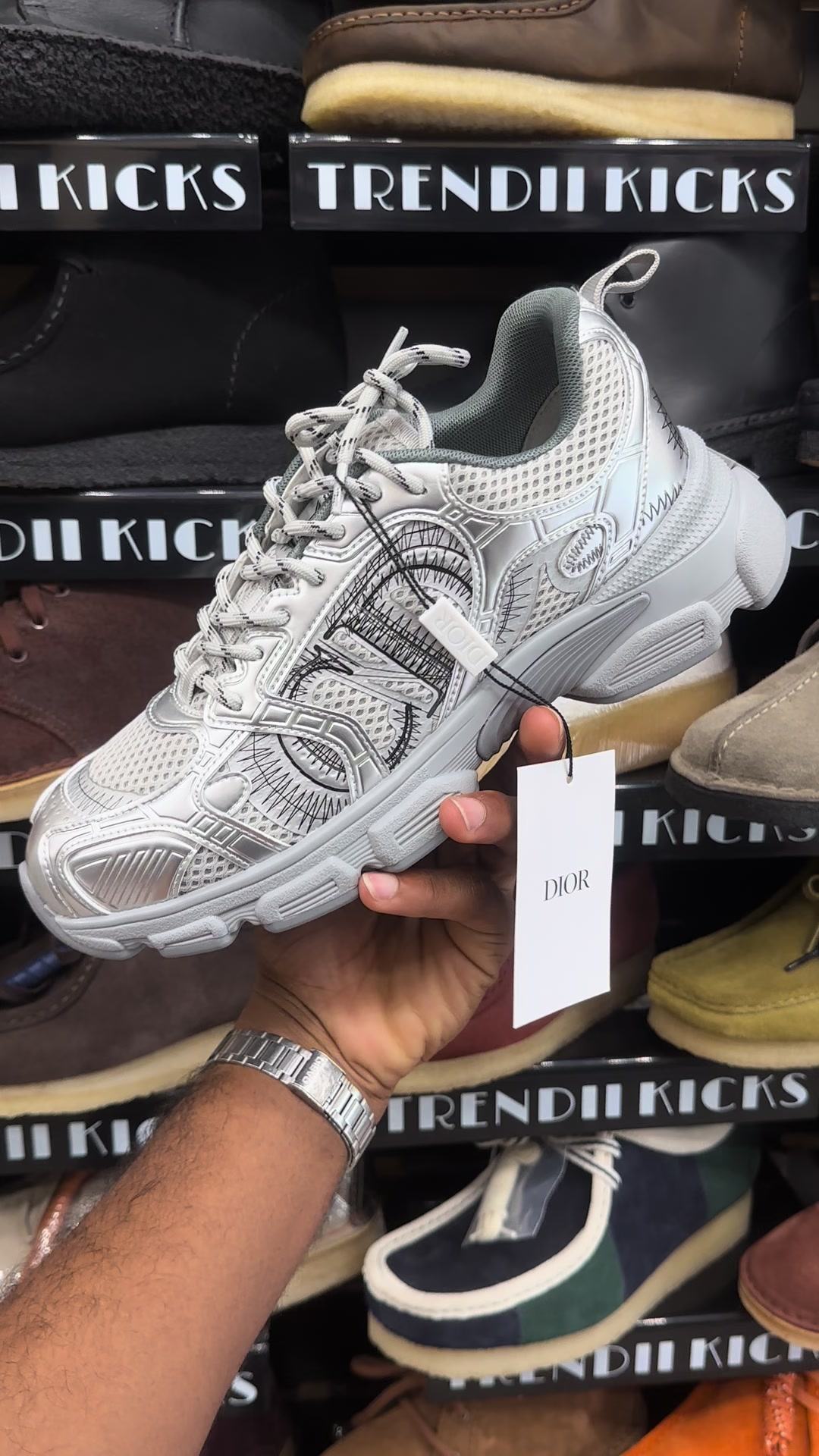 @TRENDII KICKS