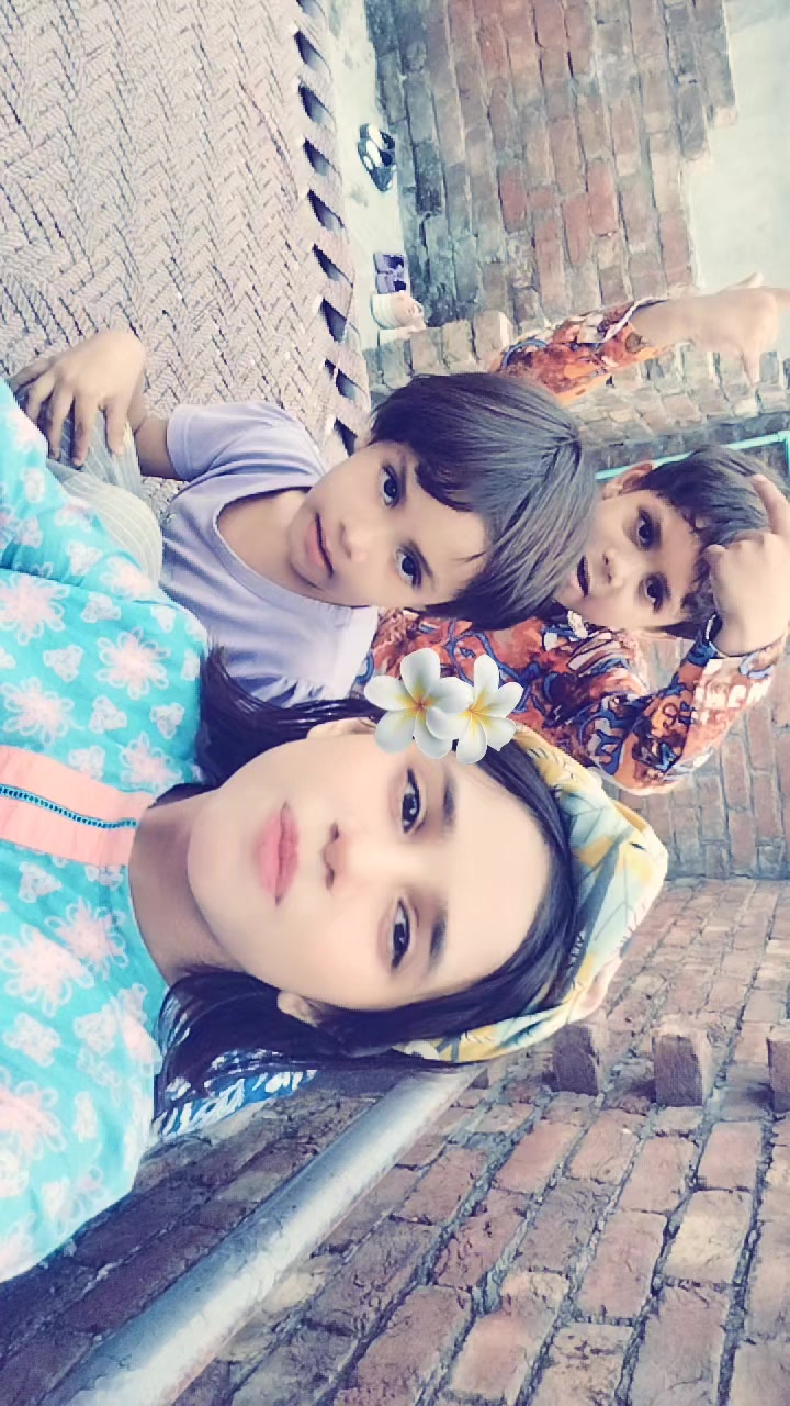 @Sana Pari