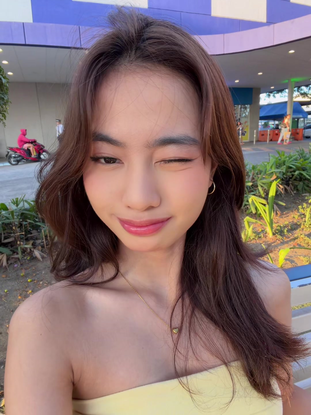 @Z