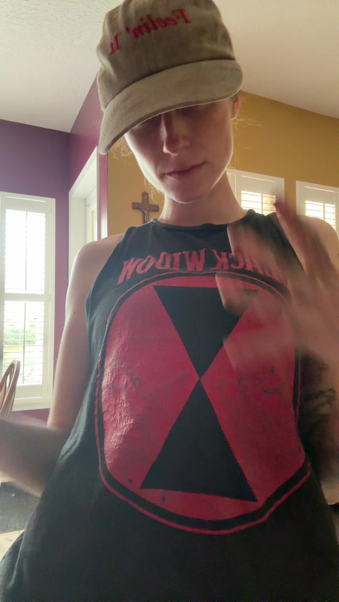 @scrotegirl