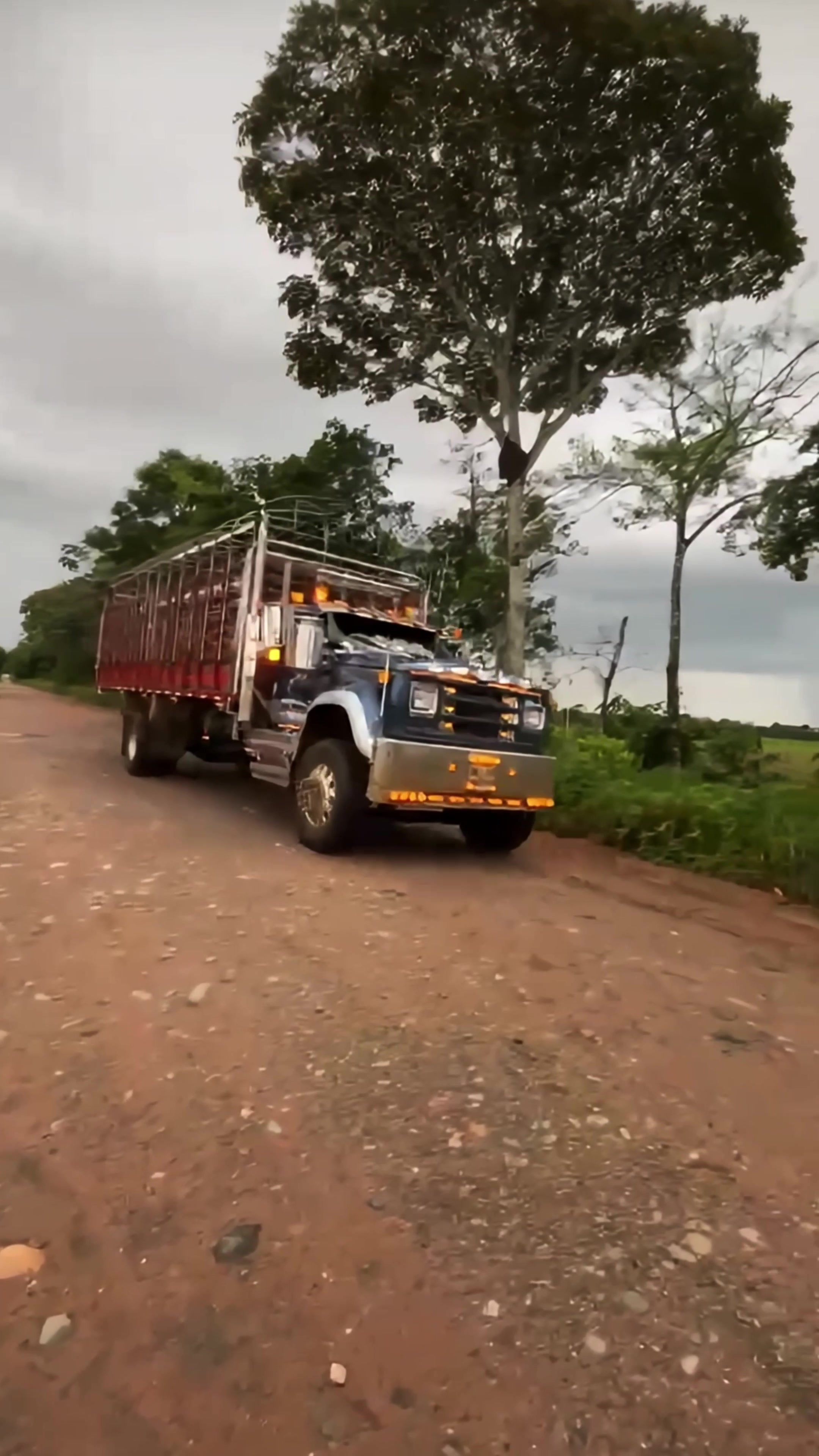 @Trocheros Trucks