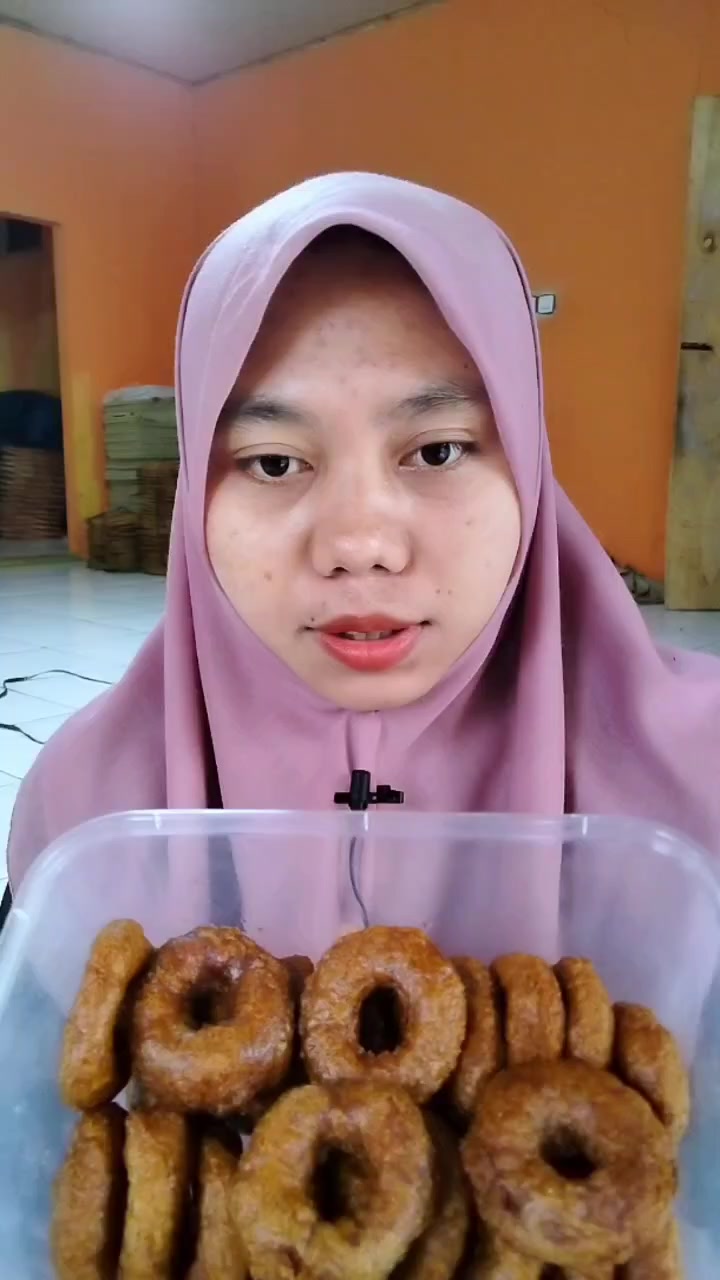 @Aisha