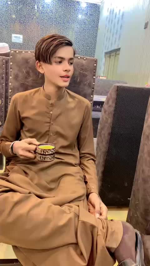 @ESHWAR ⚔️ SiNDHi👑