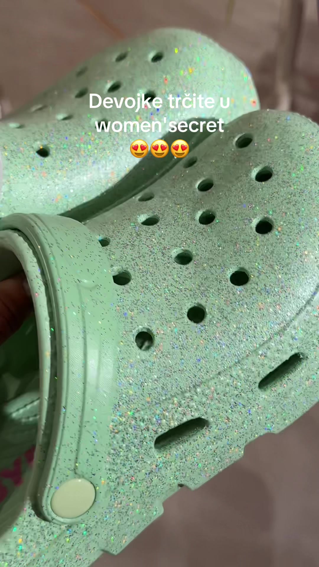 @miajoske