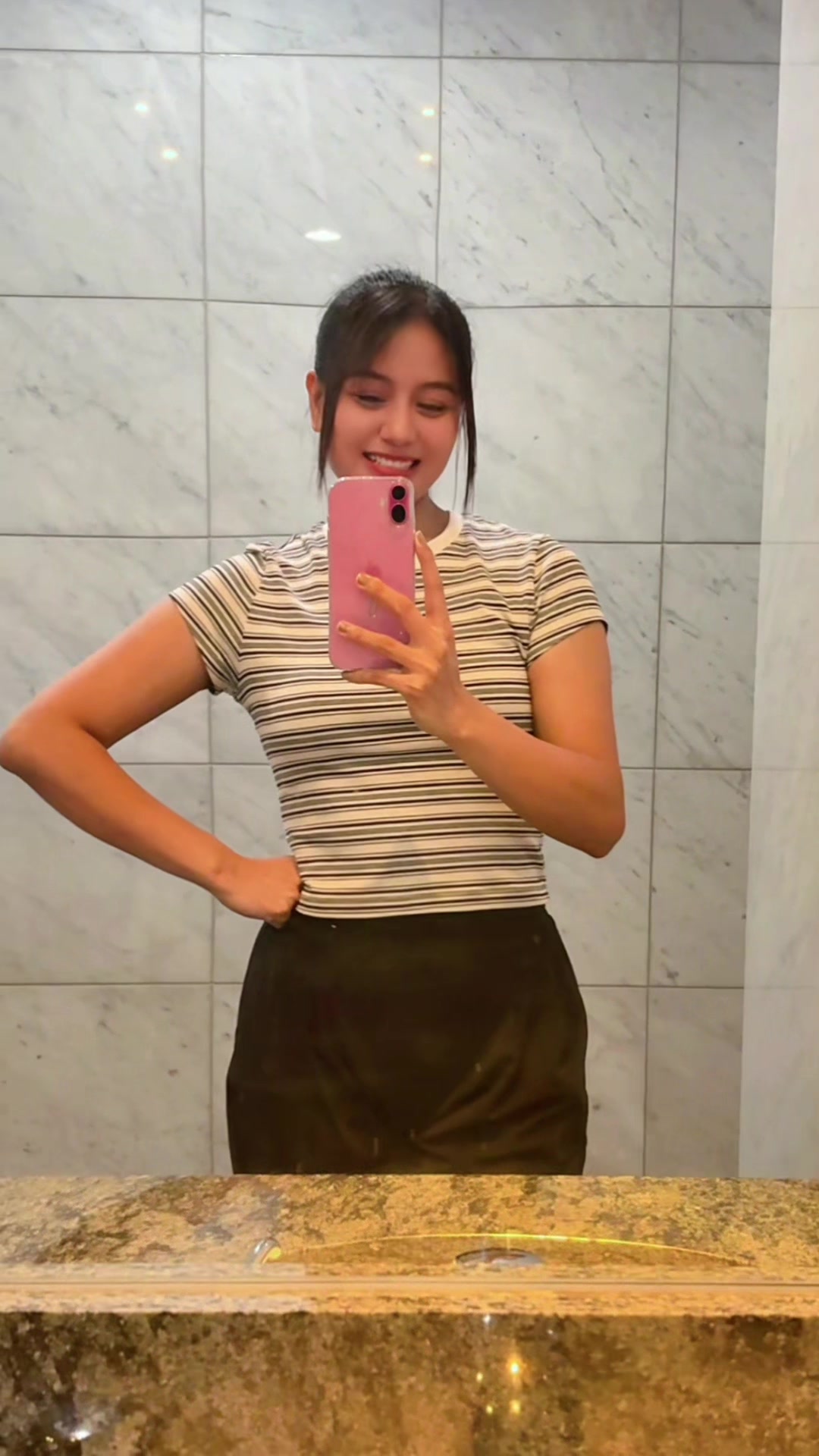 @🇲🇲YOON NADI🇯🇵(ウインワアウン)