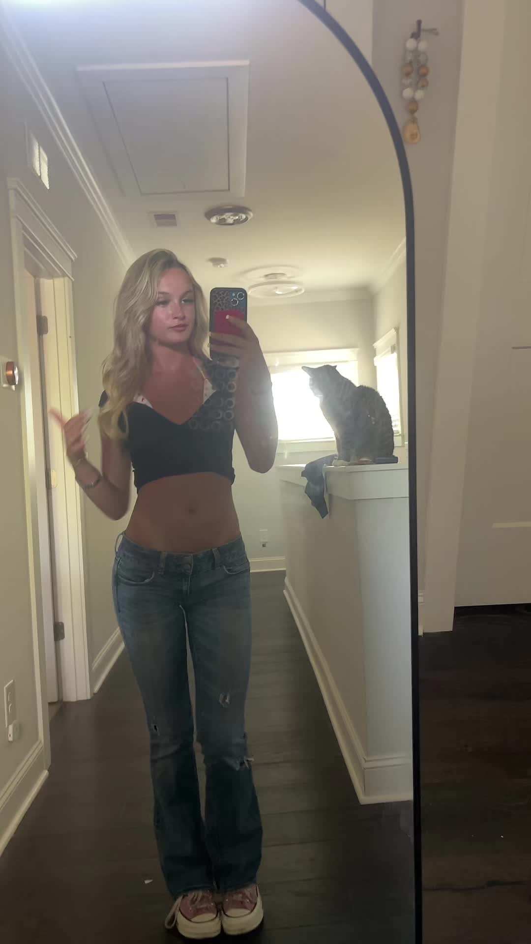 @___
