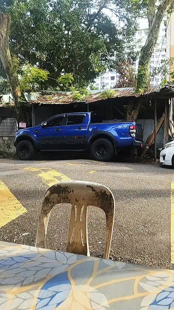 @Kr Garage