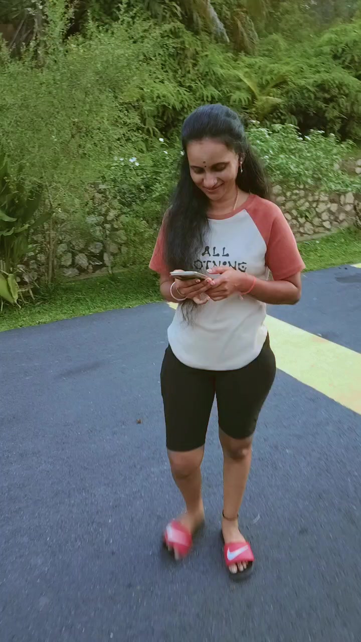@നിശബ്ദ പ്രണയം📸💚🐷