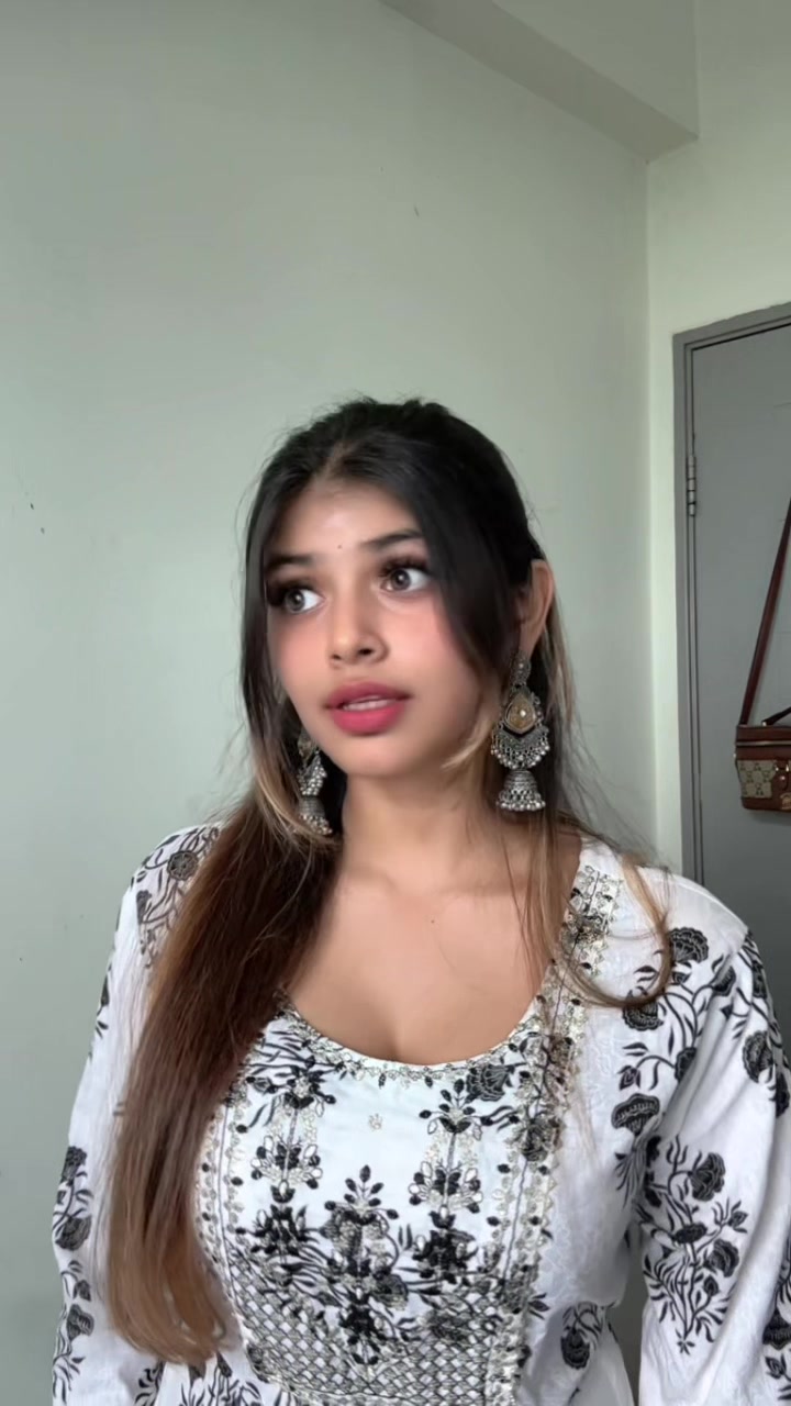 @𝓐𝓫𝔂🦋