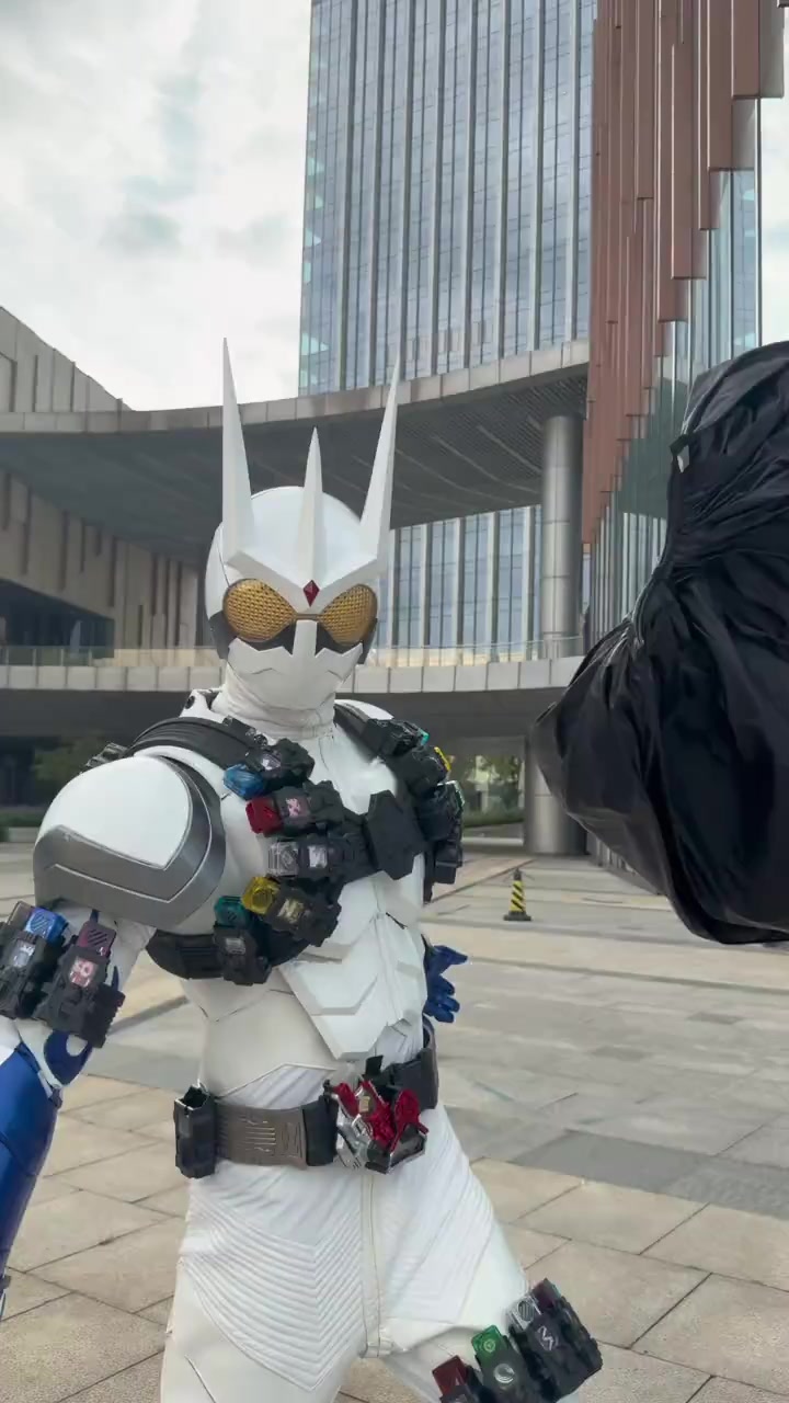 @KAMEN RIDER OFFICIAL