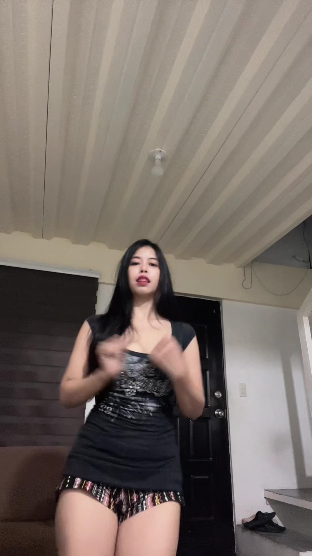 @Kmbrly