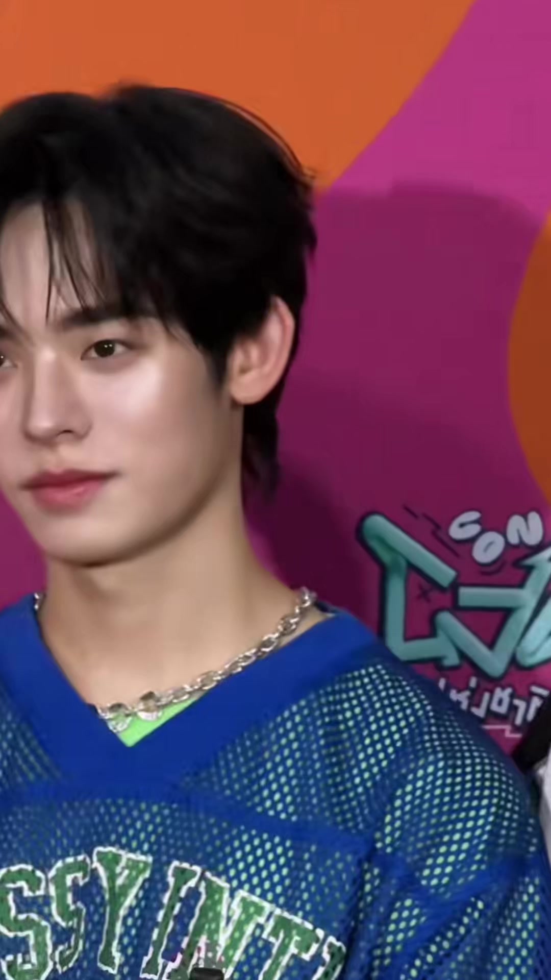 @Good boy (nom nom)