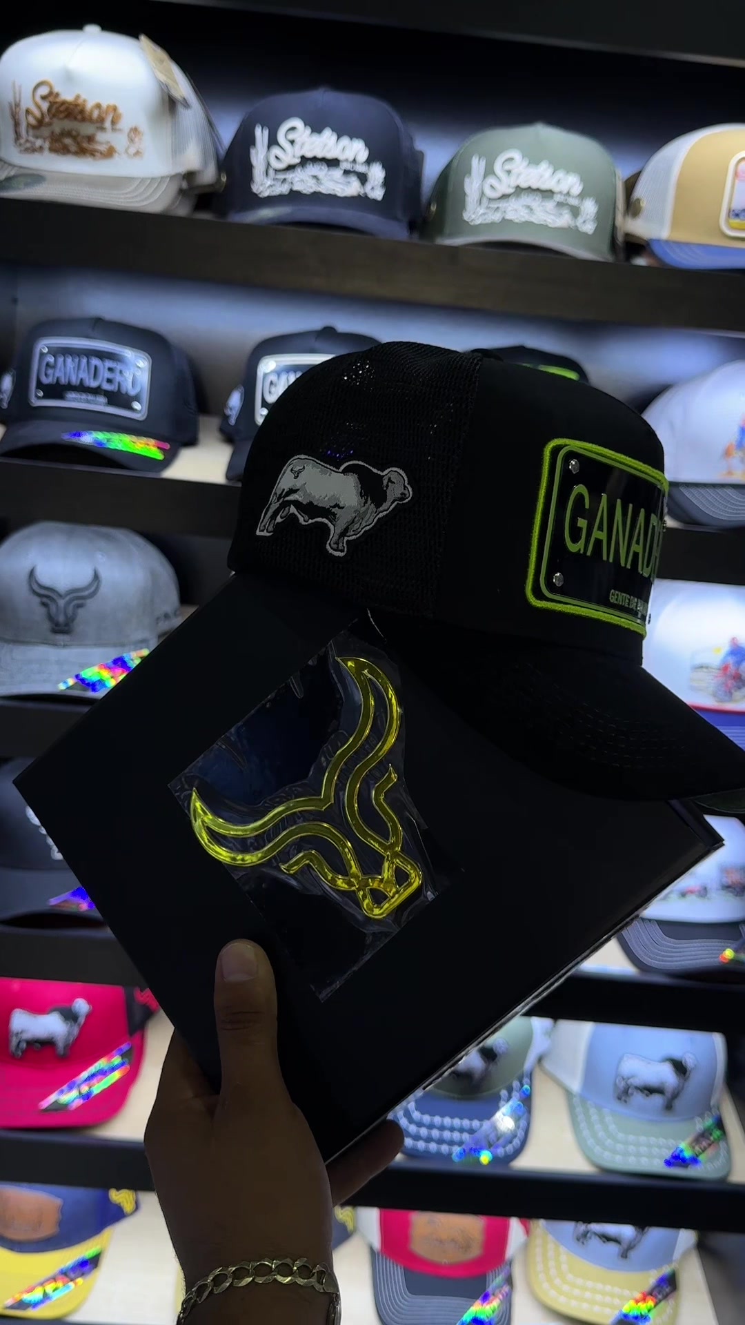 @STYLISH.CAPS
