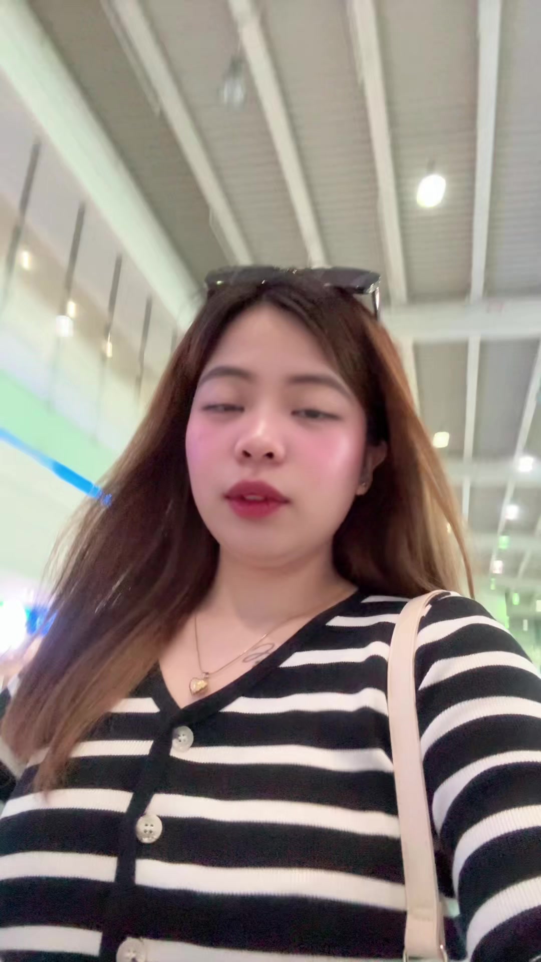 @D O N N A