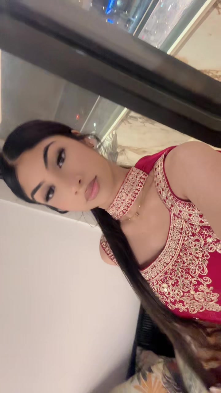 @𝒩