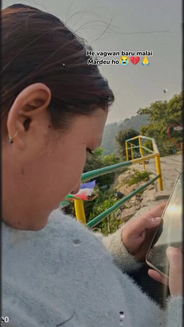 @😫