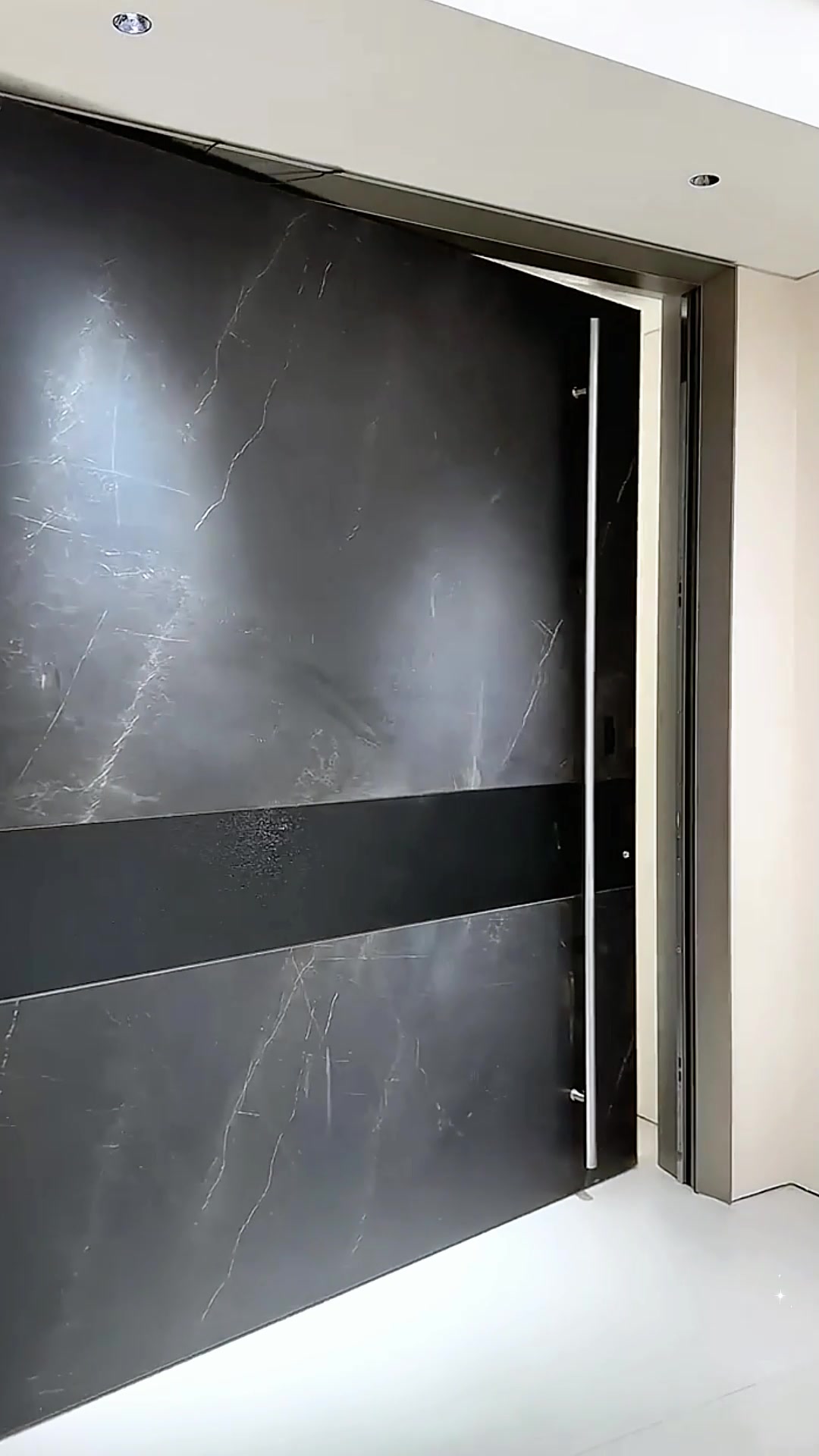 @KEST DOOR